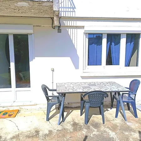 T2 Avec Jardin Et Parking *